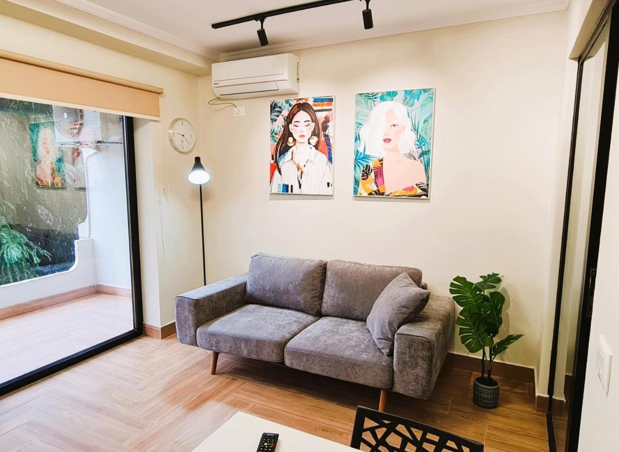 2V1 - Center Apartment 1 Tirana Esterno foto